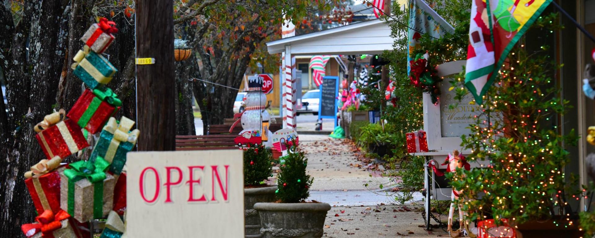 Is Rouses Louisiana Open On Christmas Day 2022 Restaurants Open On Christmas 2021 | St. Tammany Parish