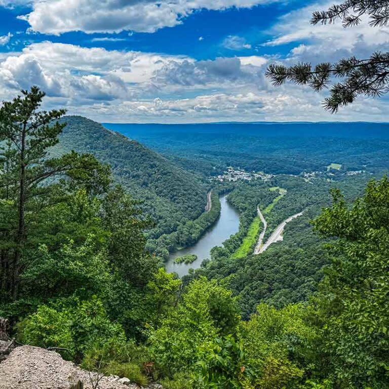Standing-Stone-Trail-768x768