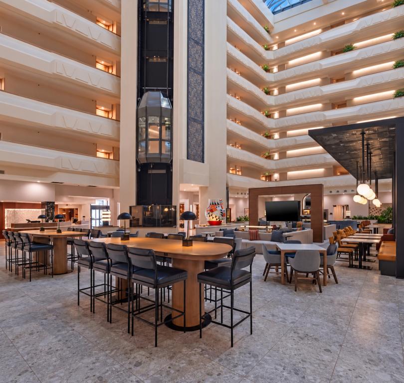Bar/Atrium