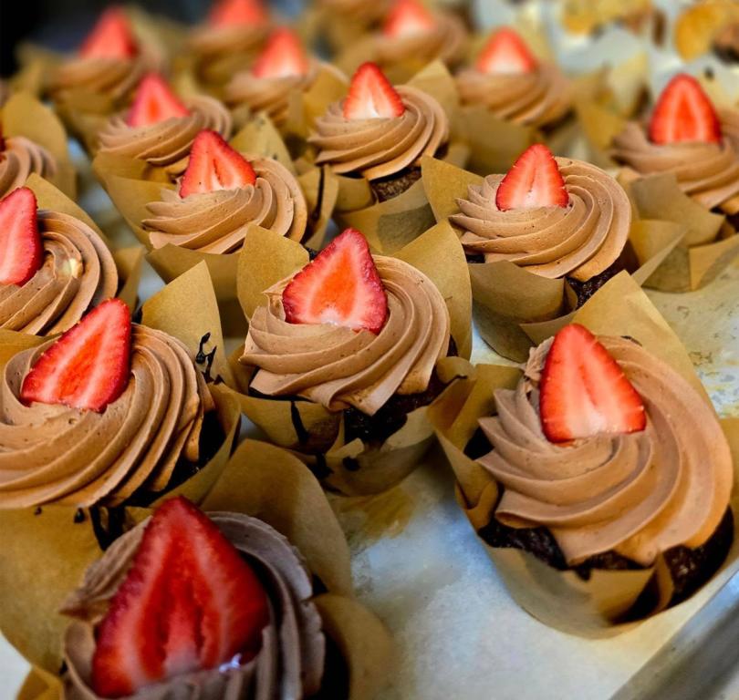 Knead Chocolate Strawberry Cupcakes
