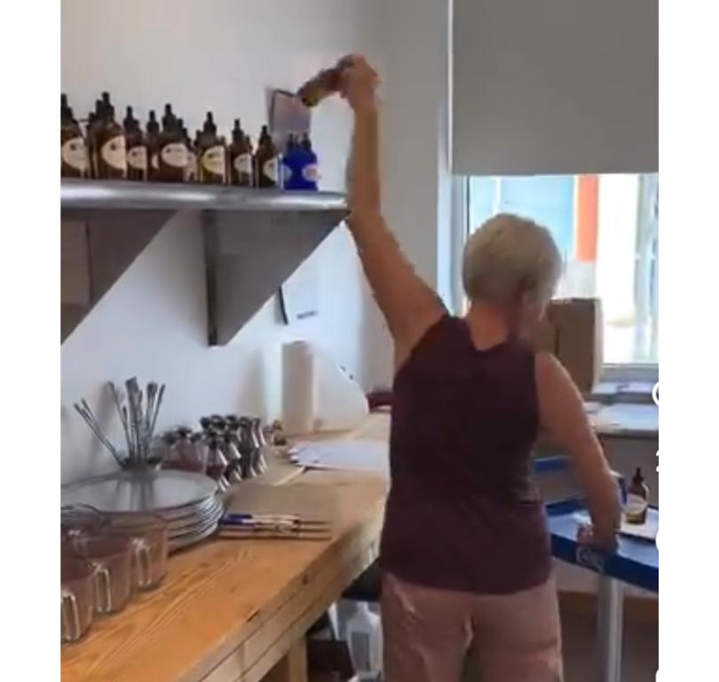 Sorting fragrance bottles for candlemakers