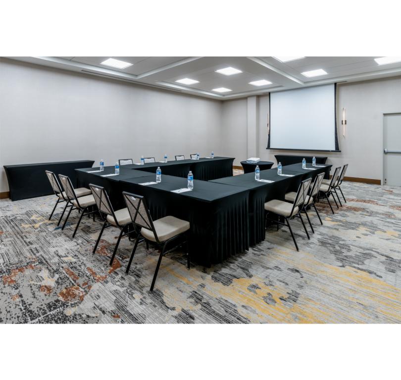 Uptown Meeting Room
