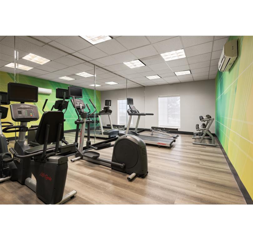 Holiday Inn Airport Fitness Center