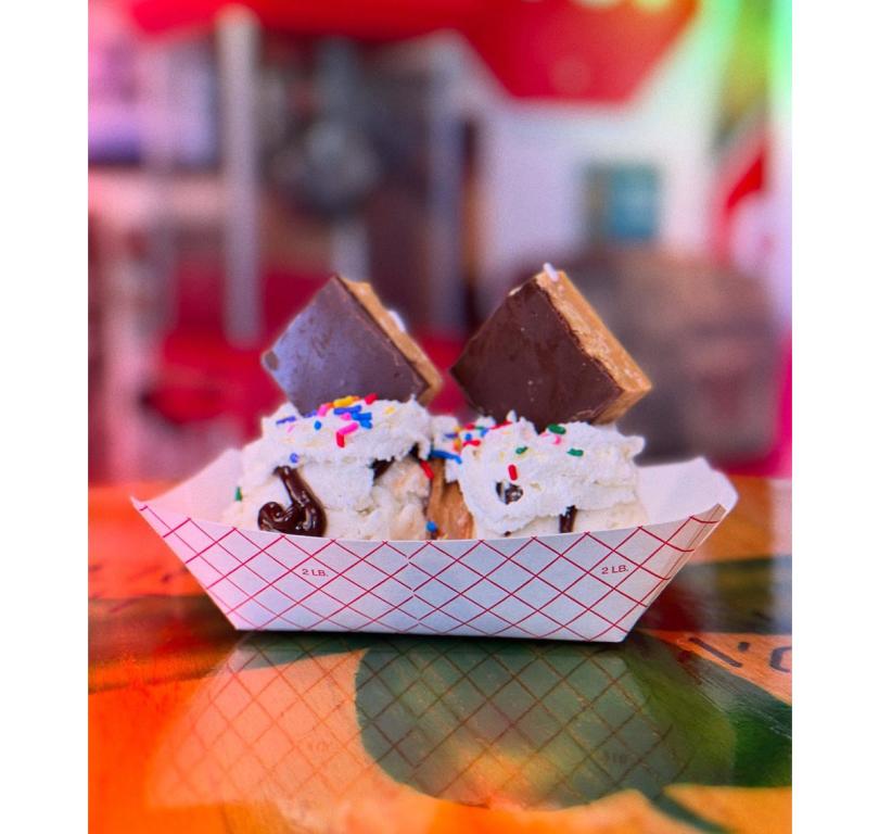 I Scream Ice Cream 2