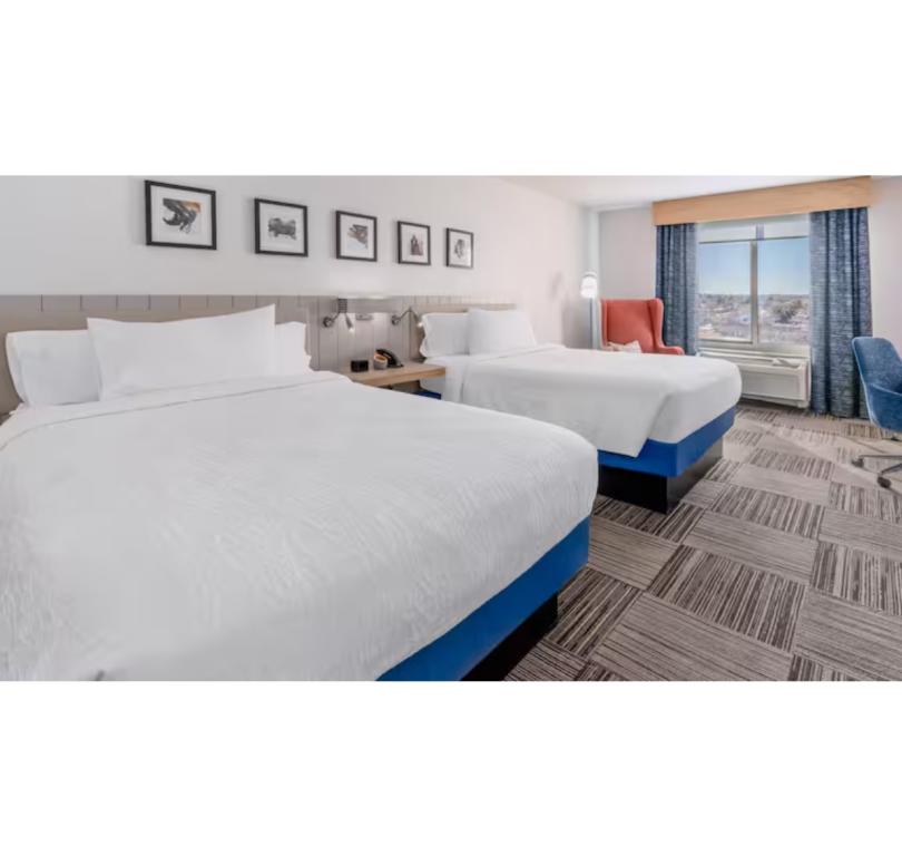 2025 Double Queen Bed