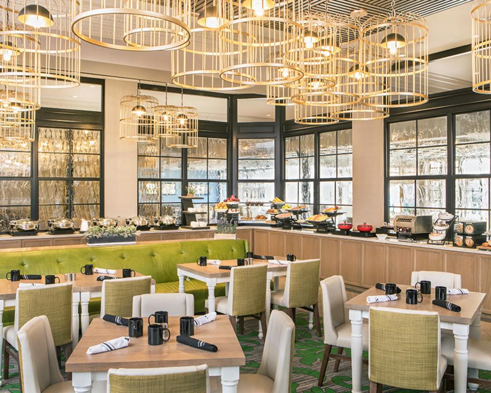 E-Centràl is our Breakfast Restaurant