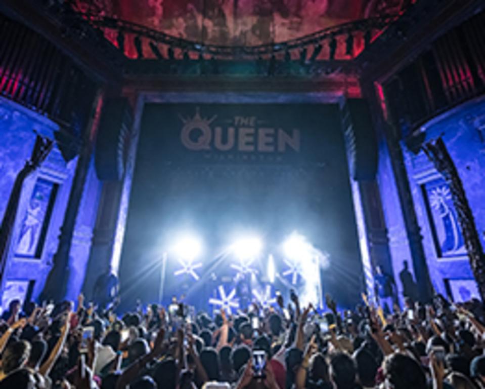 The Queen Stage