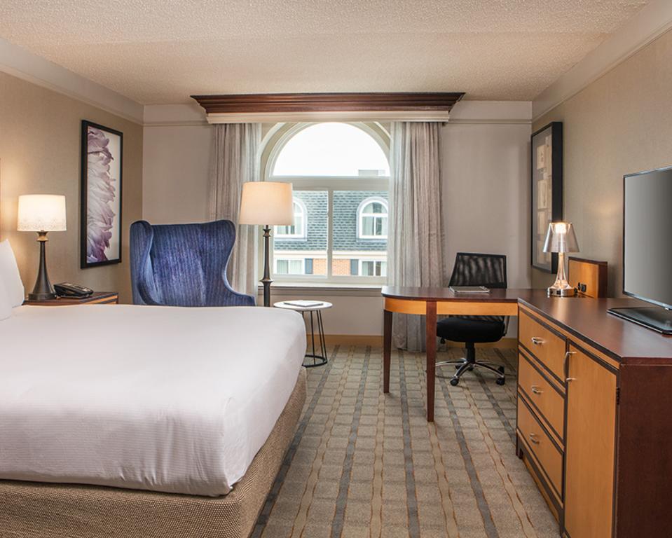 Standard King Room