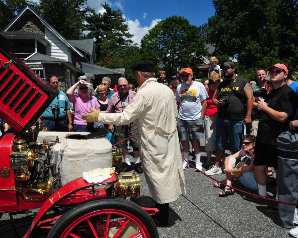 Firing up demonstration - Steamin' Days