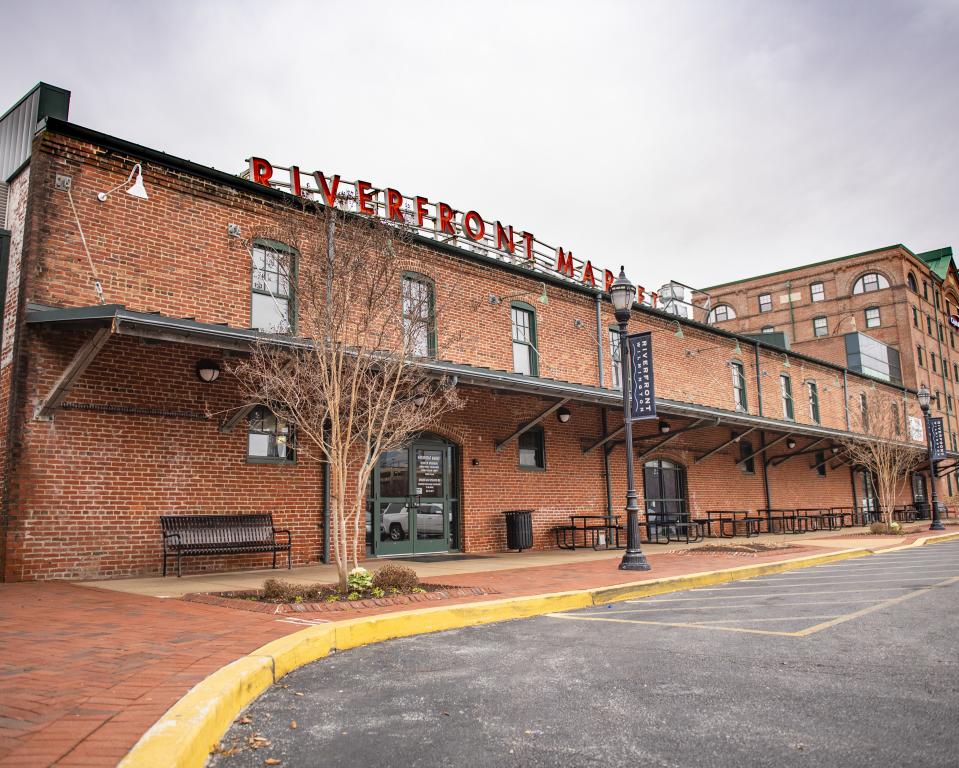 Savanna Riverfront Market