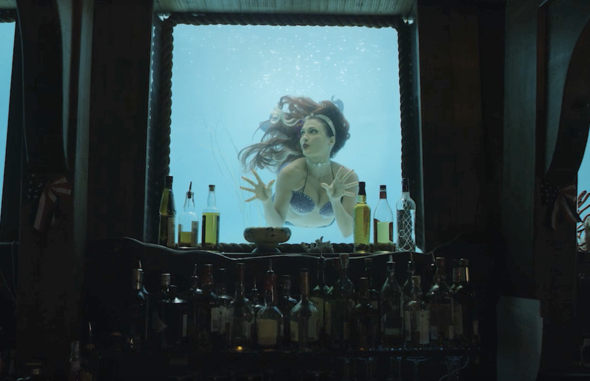 B Ocean Wreck Bar Mermaid