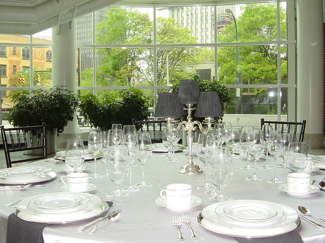 Banquet table
