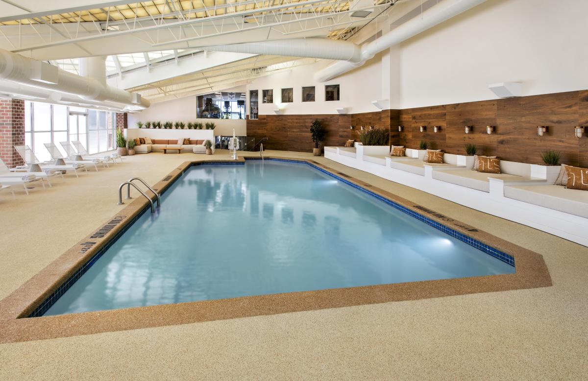 Newport Marriott Pool