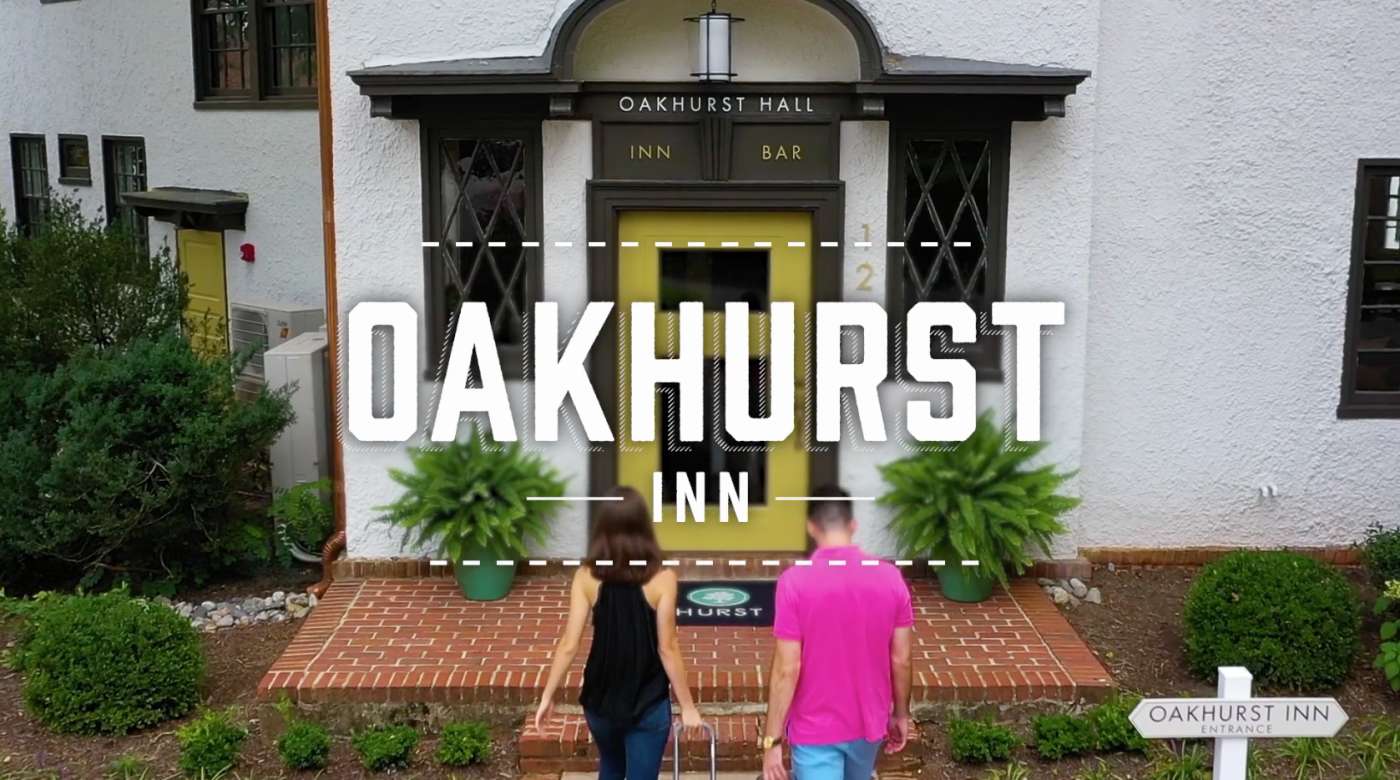 Oakhurst Inn