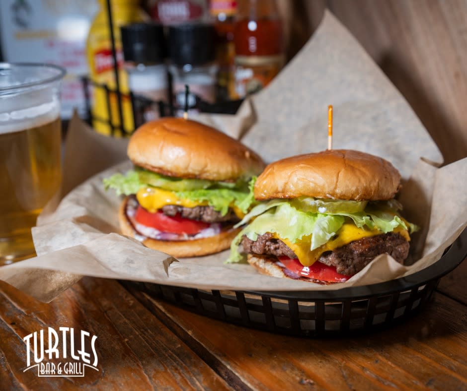Turtle's Bar & Grill