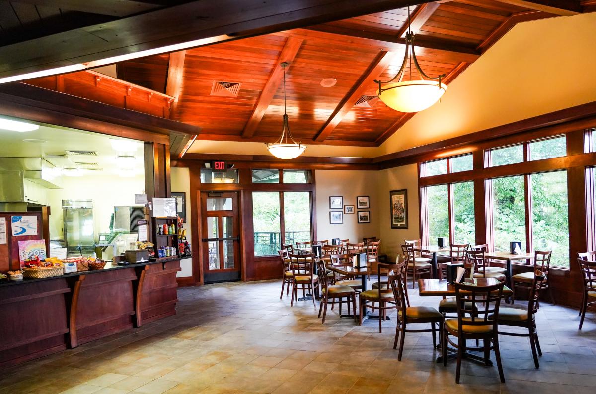 Gatlinburg golf course food service