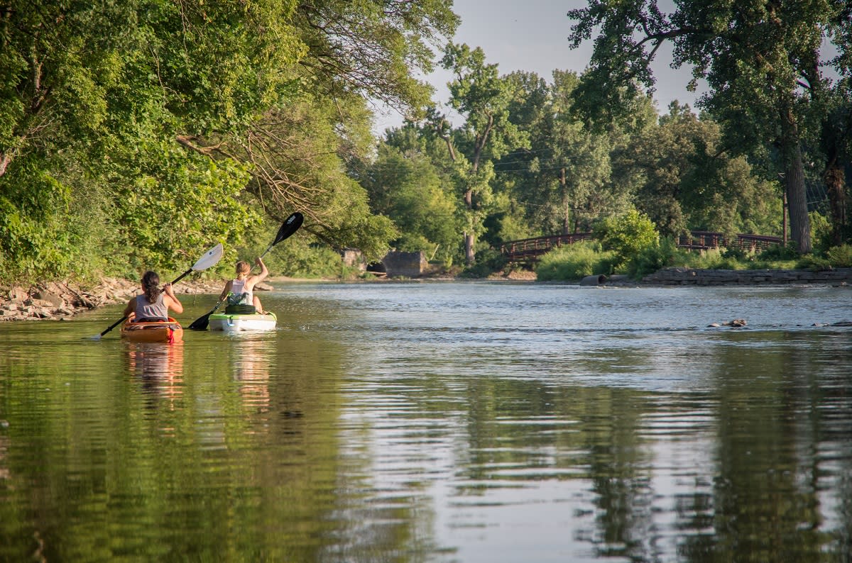 Kayaking the Fox River in the Aurora Area of Illinois - EnjoyAurora.com