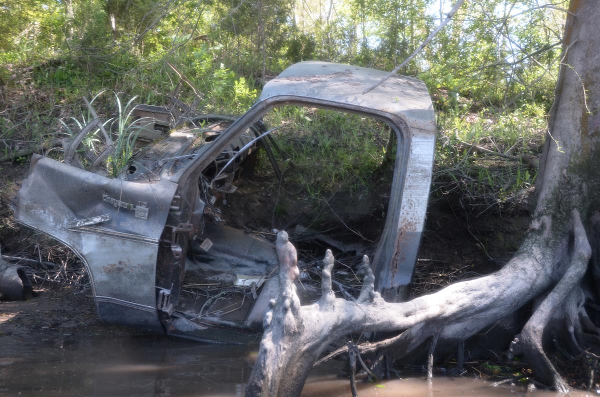 Bayou Vermilion Excursion: Abandoned Car