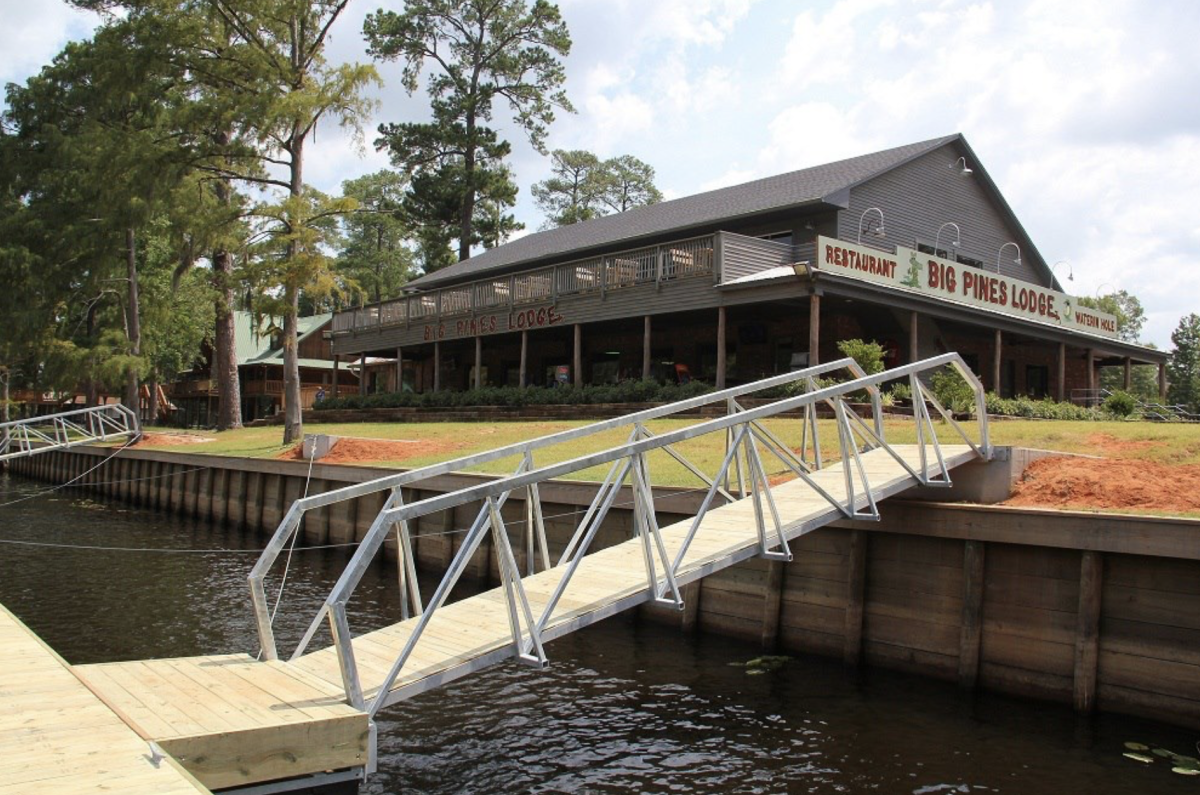 big pines lodge caddo lake