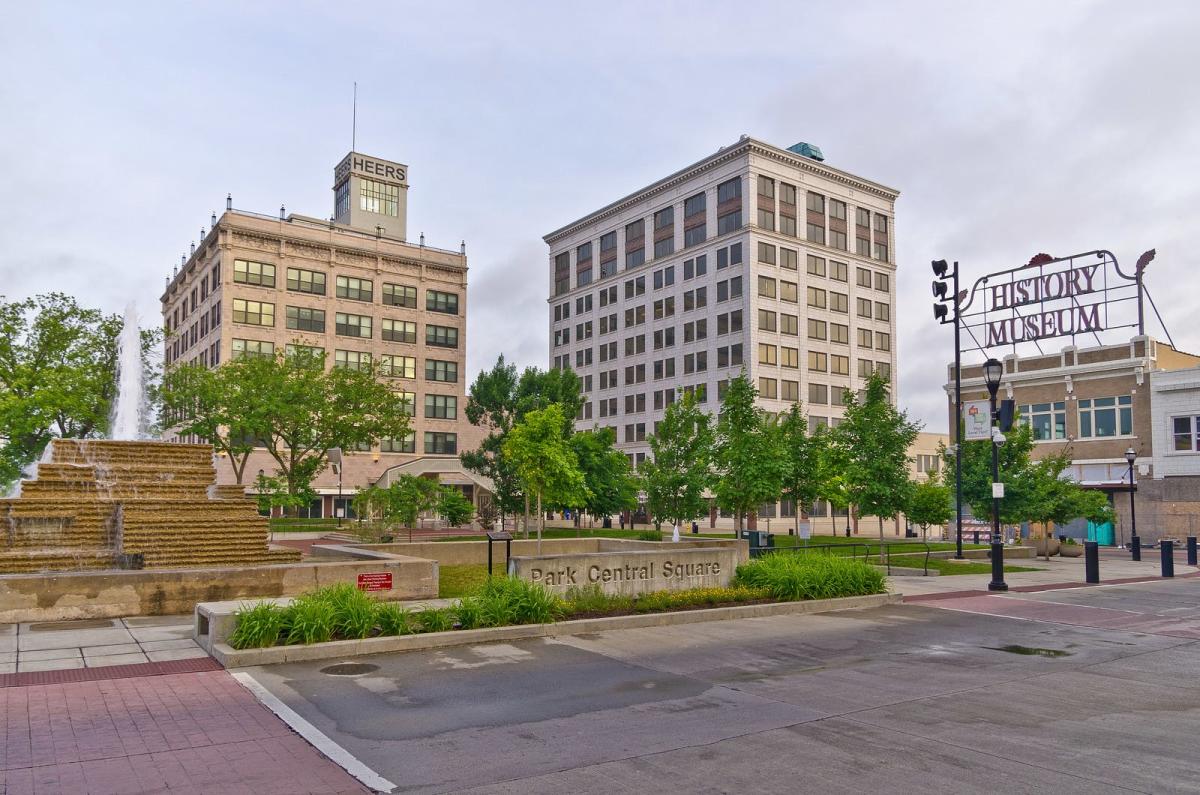 Park Central Square, Downtown Springfield