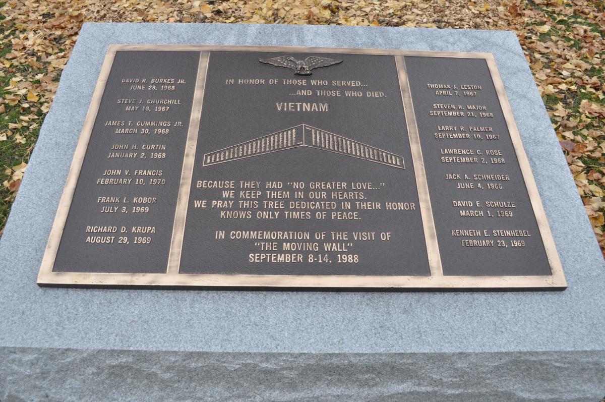 Memorial to Elmhurst veterans of the Vietnam War