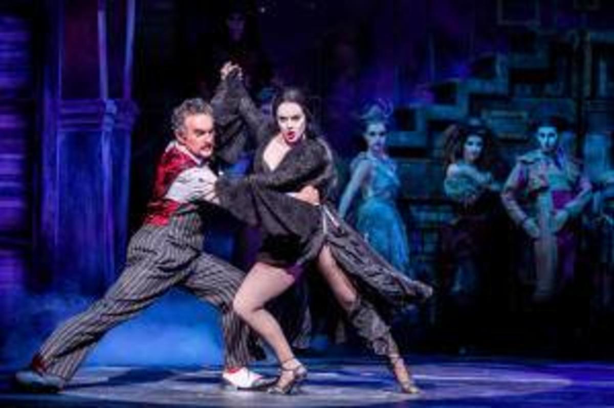 Addams Family Dancing