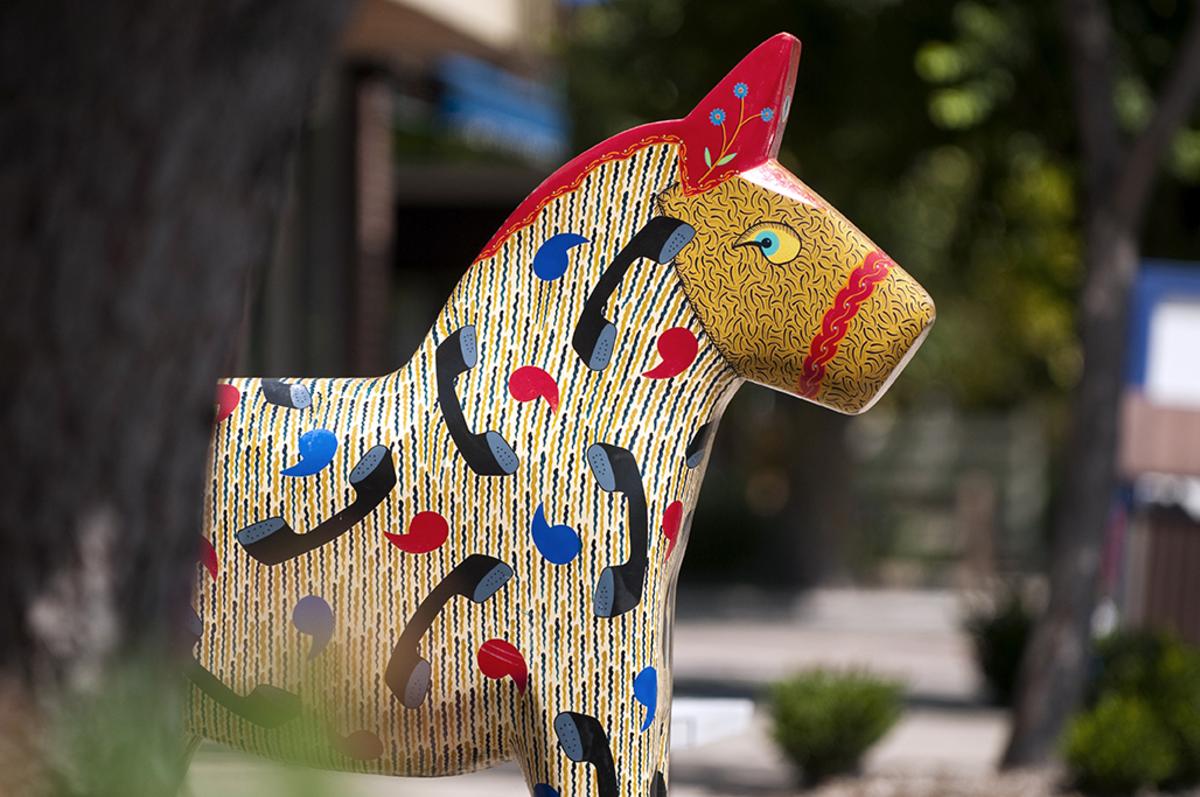 Lindsborg Dala Horse on Parade