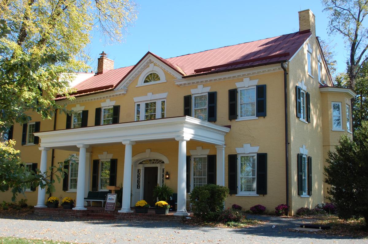 Exterior of the Dodona Manor - The Marshall House