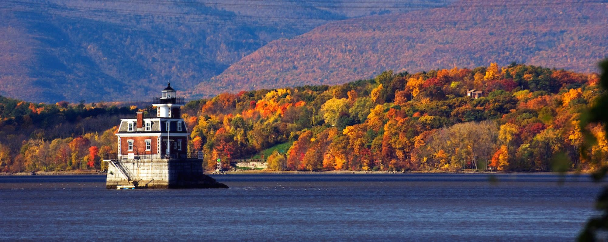 Hudson-Athens Lighthouse - Fall