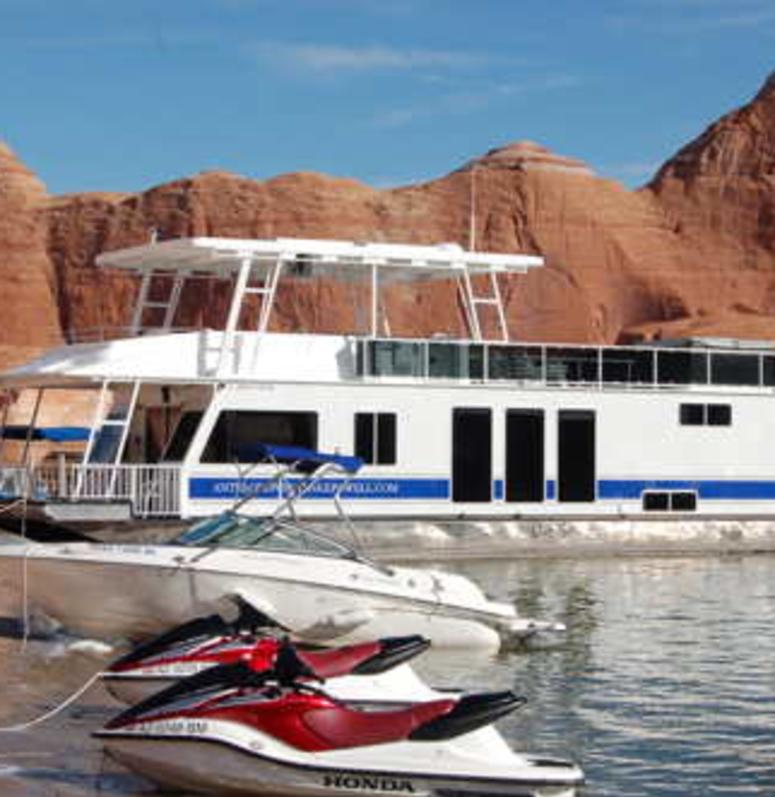 Lake Powell Houseboat Rentals Hero Placeholder