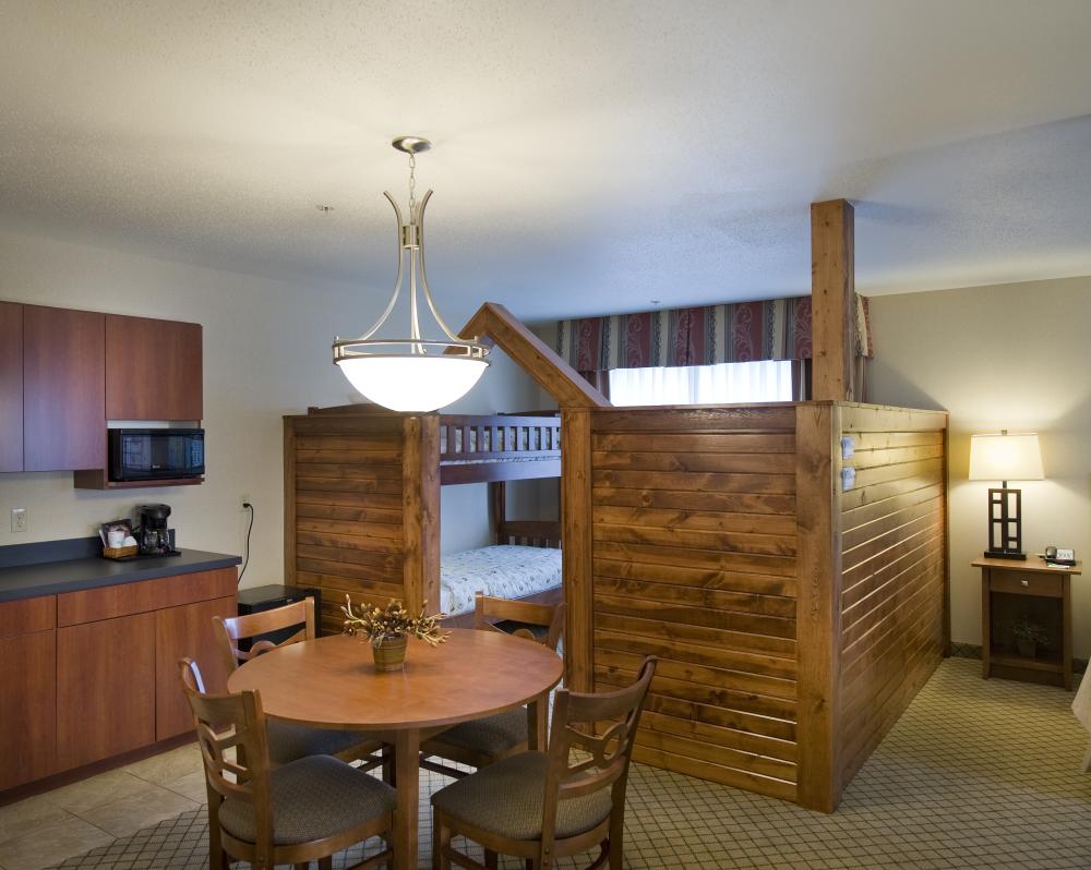 Family Suite with Bunk Beds Holiday Inn Purdue