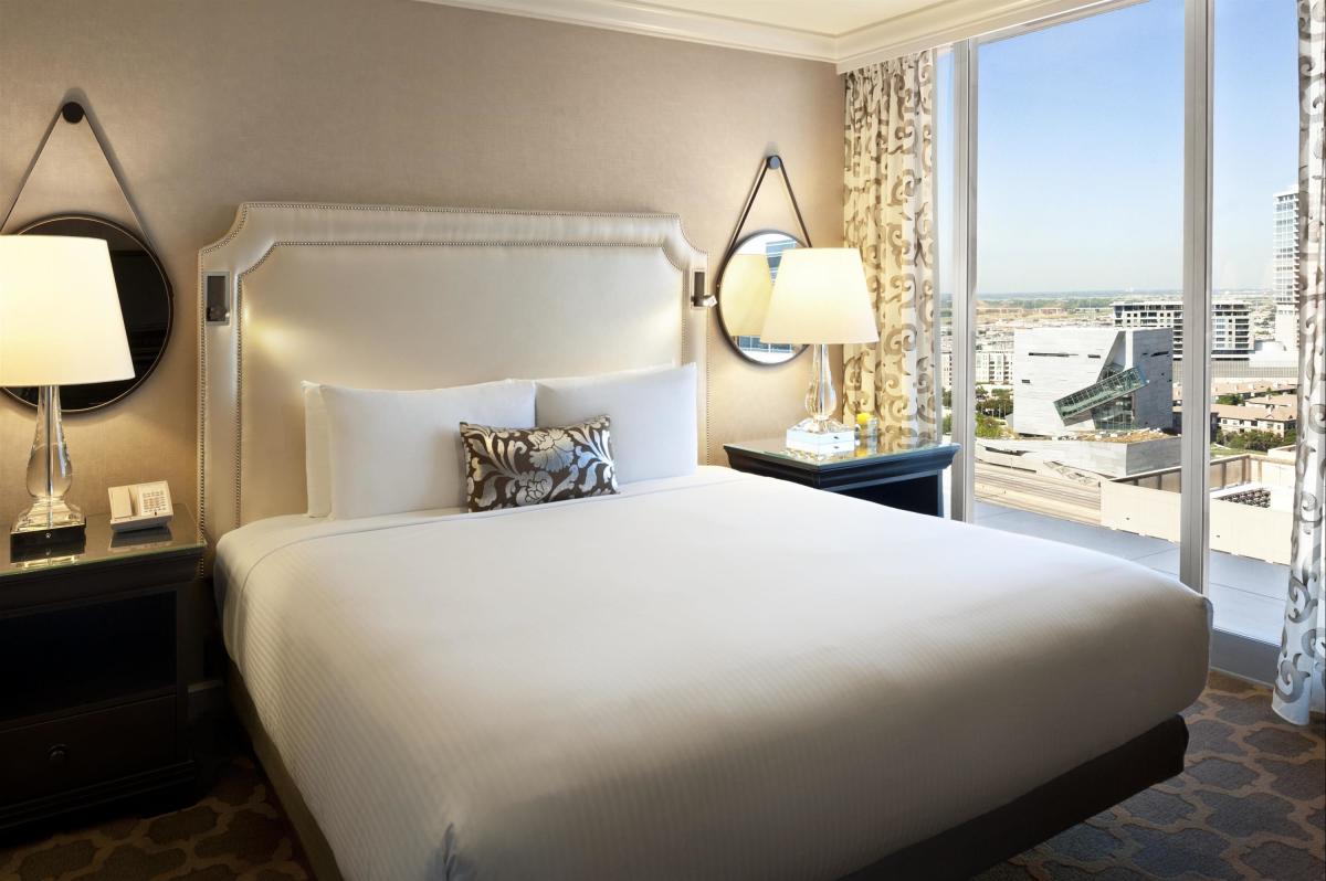 Fairmont Dallas Room