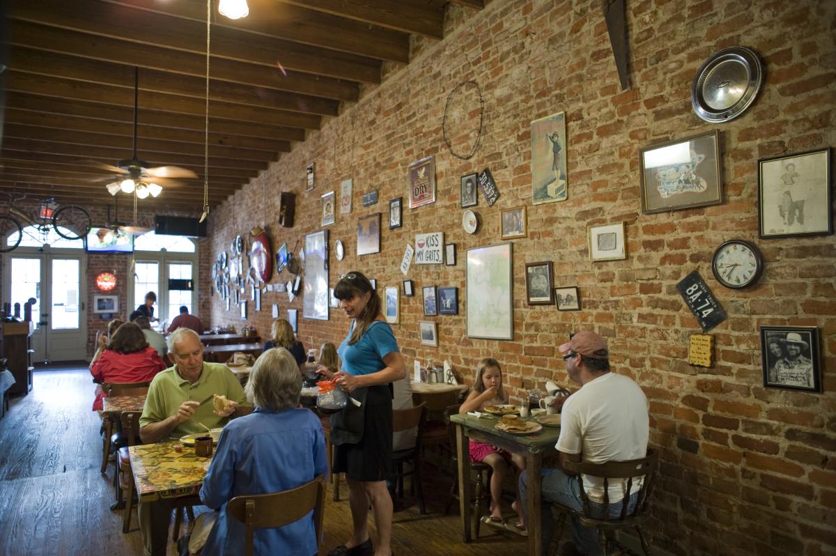 Diners at Maxines Cafe and Bakery in Bastrop Texas near Austin