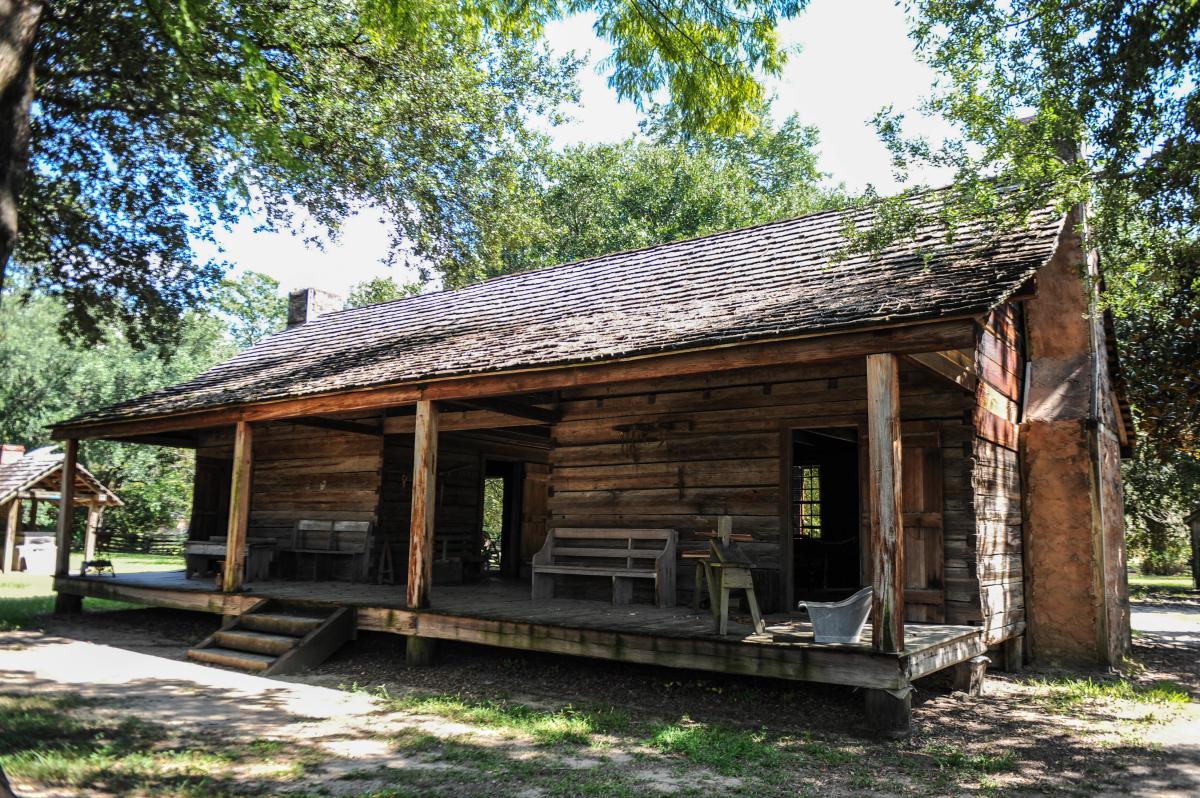 Historic plantation building at the Rural Life Museum