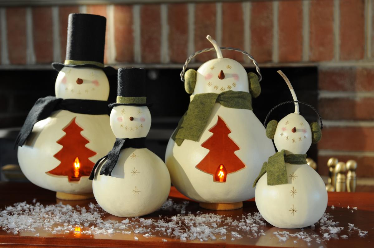 Snowmen Gourds at Meadowbrooke Gourds