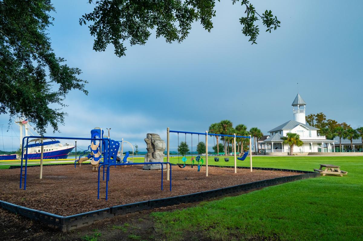 Mary Ross Waterfront Park Playground