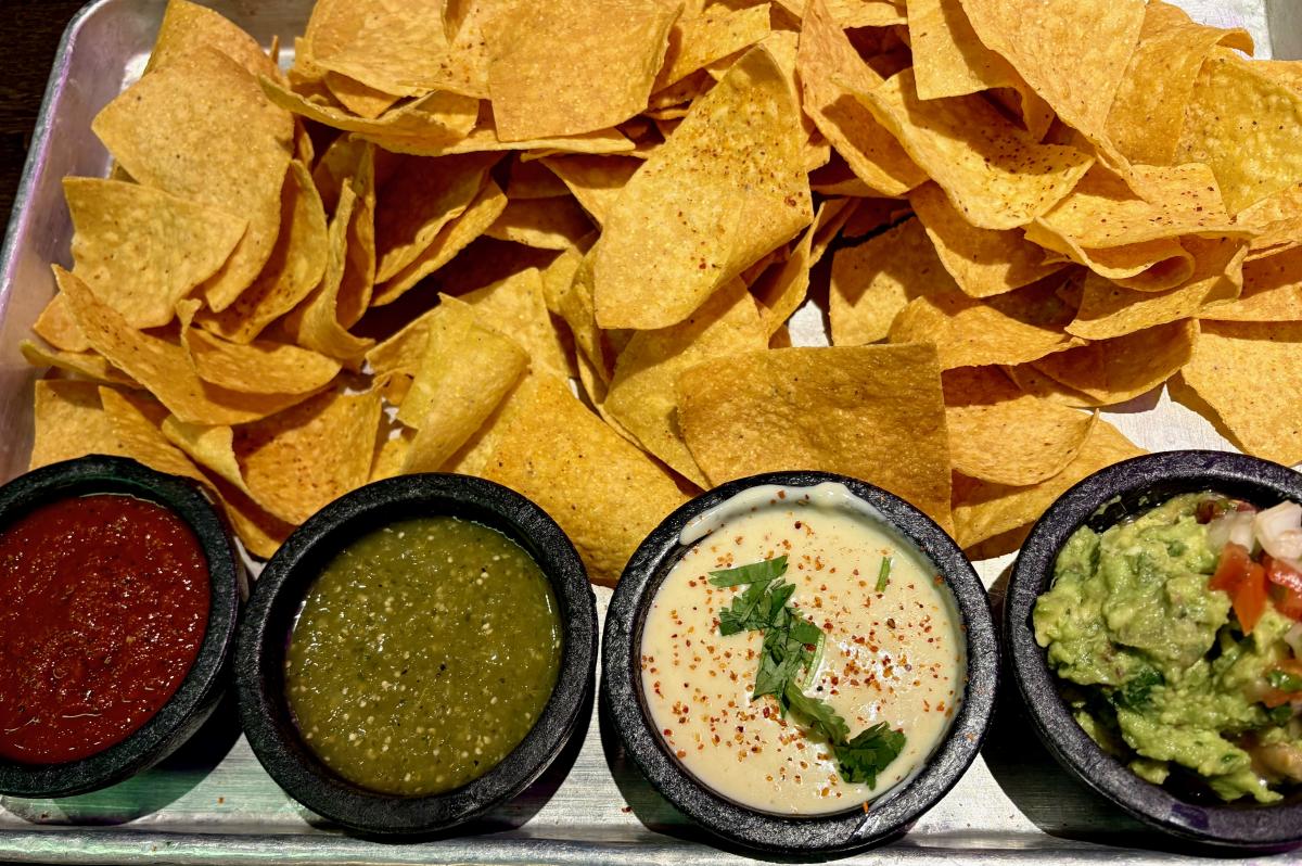 Social Cantina chips and salsa flight