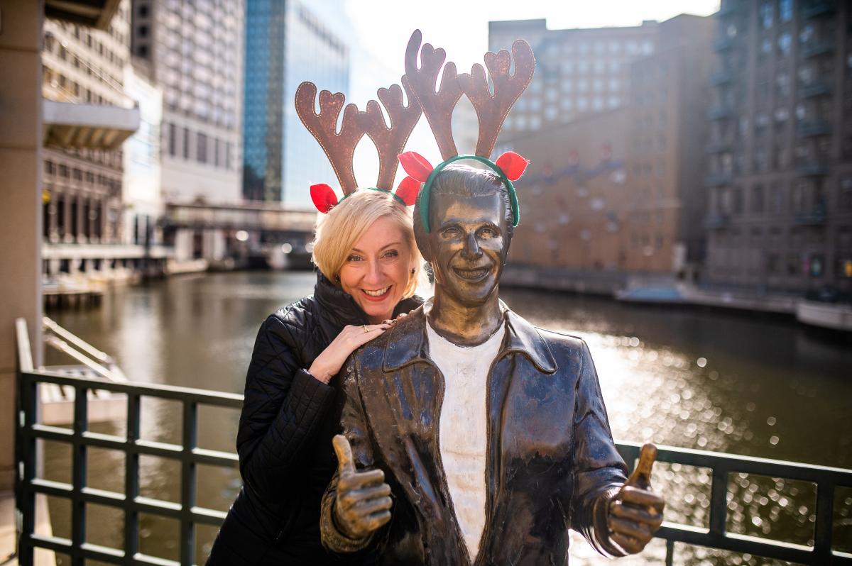 Bronze Fonz and Peggy