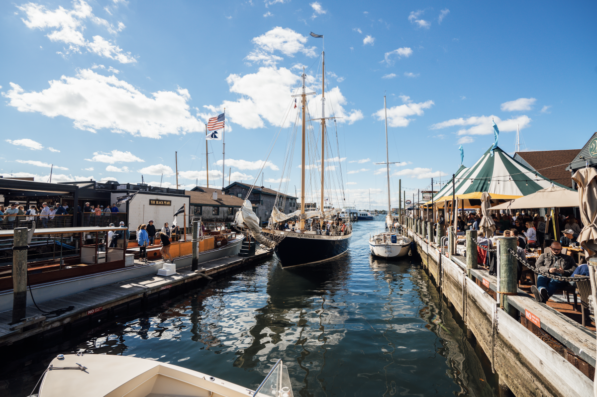 Bowens Wharf Seafood in the Fall