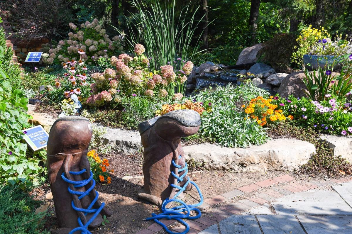 Bookworm Gardens