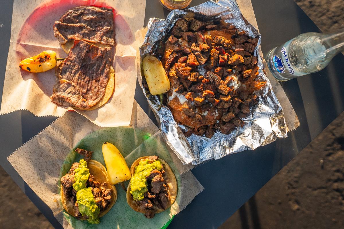 Tacos Los Cholos