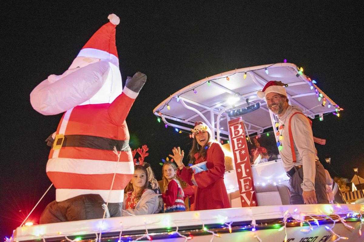 Holiday Events, Christmas Lights & Parades in Crystal Coast