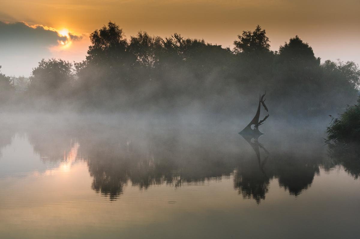 The chase by Simon Gudgeon