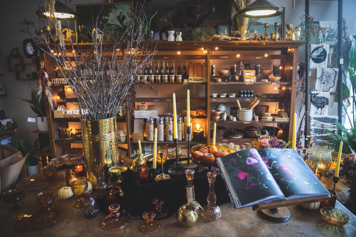 A photo showing a tablescape inside of Hive + Hollow
