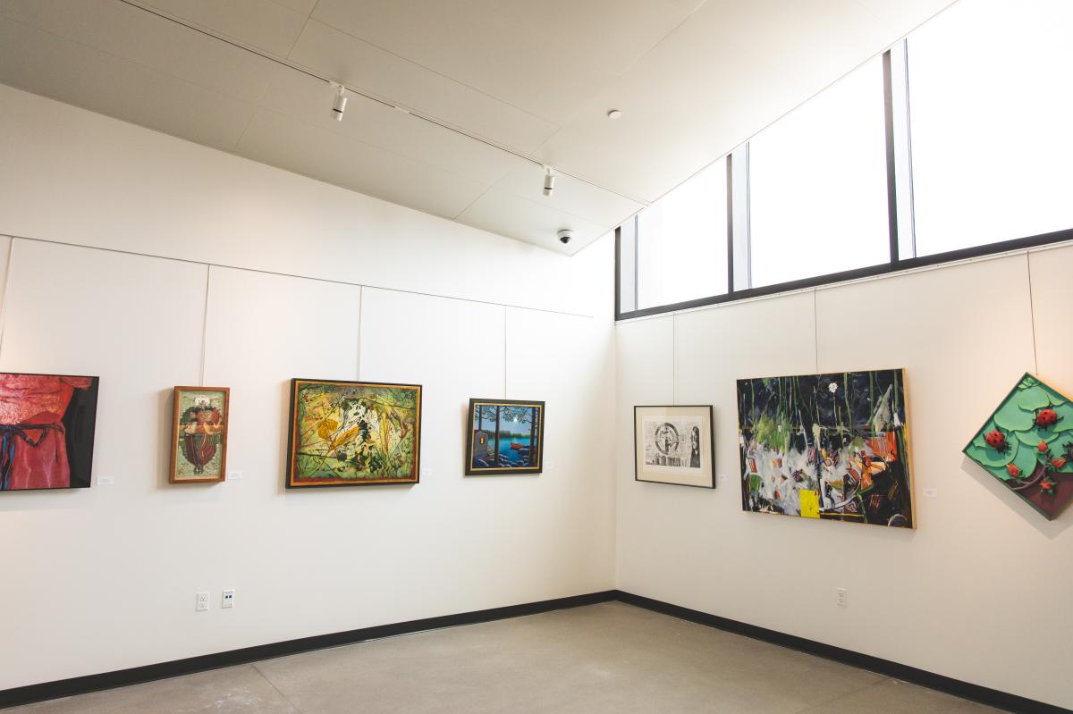 L.E. Phillips Public Library Gallery