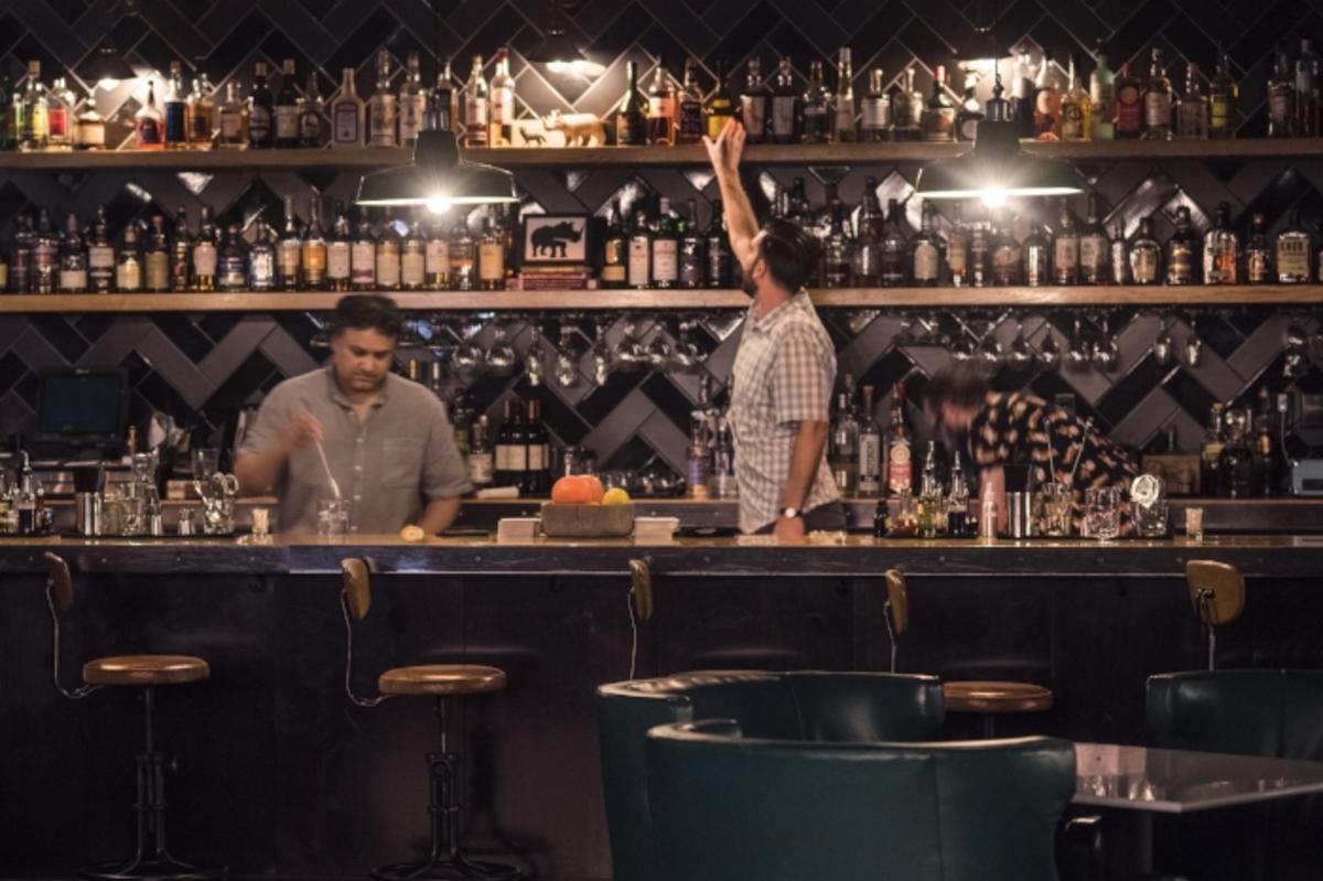 Downtown Eau Claire Restaurants, Bars, Shopping & Attractions