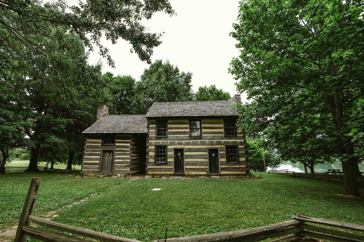 log cabin at freeman lake