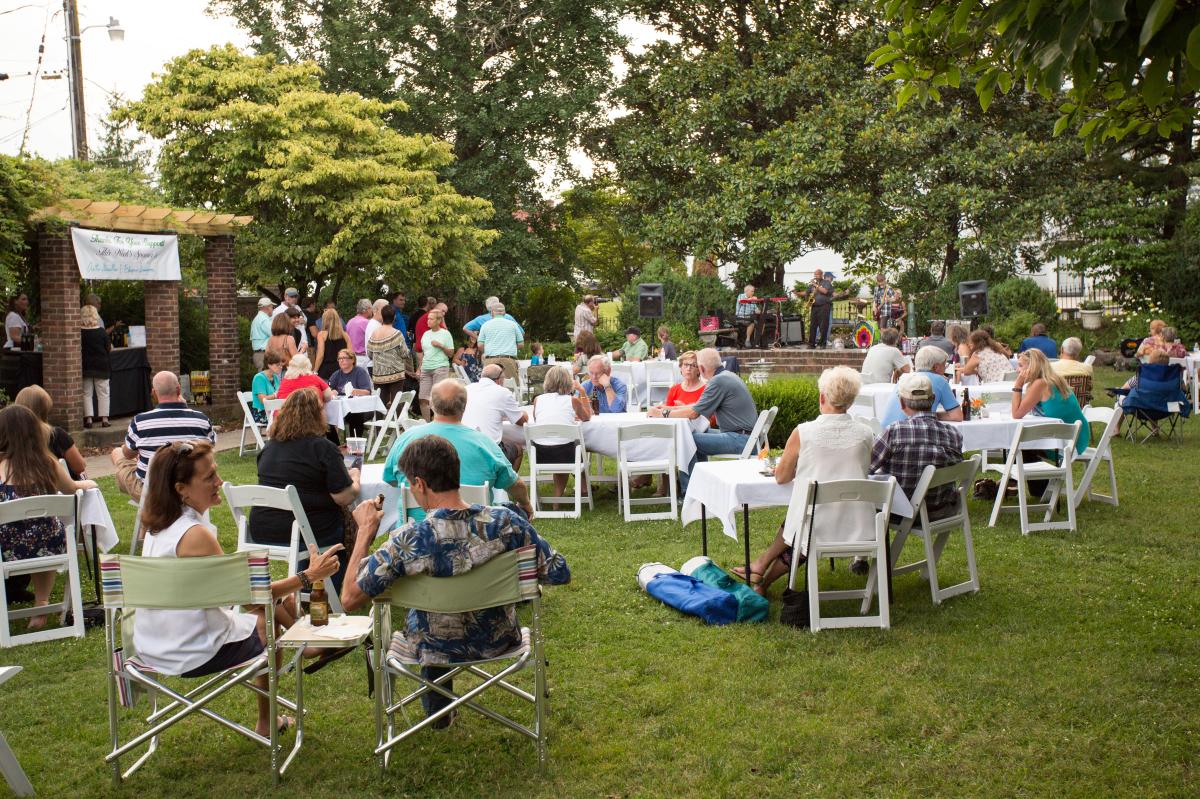 Tavern in the Garden