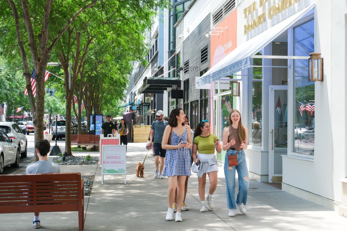 Mosaic - Shopping - Shops- Group of Girls - Merrifield