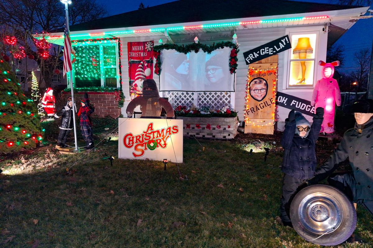 Holiday lights on display at 2626 Hubertis Ave in Fort Wayne, Indiana.